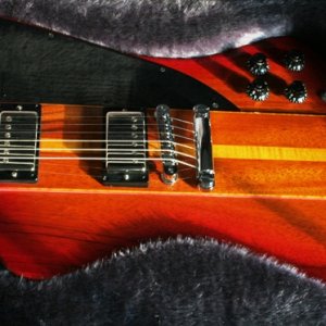 '10 H357 Custom Antique Cherry Sunburst - Sundown