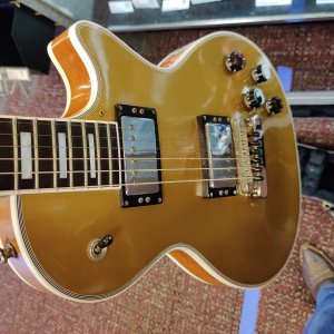H157 Goldtop