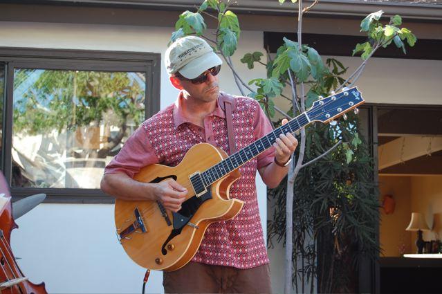 H575 - Solid Mahogany Back & Sides,  Spruce Top