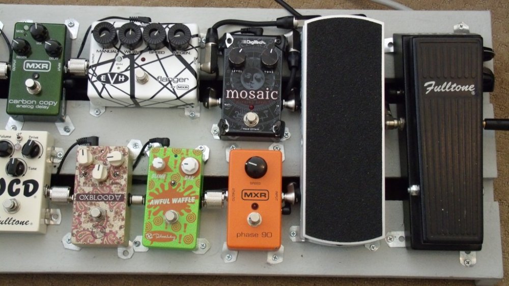 59f8fad688e64_Pedalboard3_26.17a_zpshbwif3ir.thumb.jpg.e0f0827f1198fc29a97536699d82912b.jpg