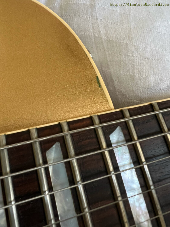 H150GoldTop_bronzeUnderTheFinish.jpg