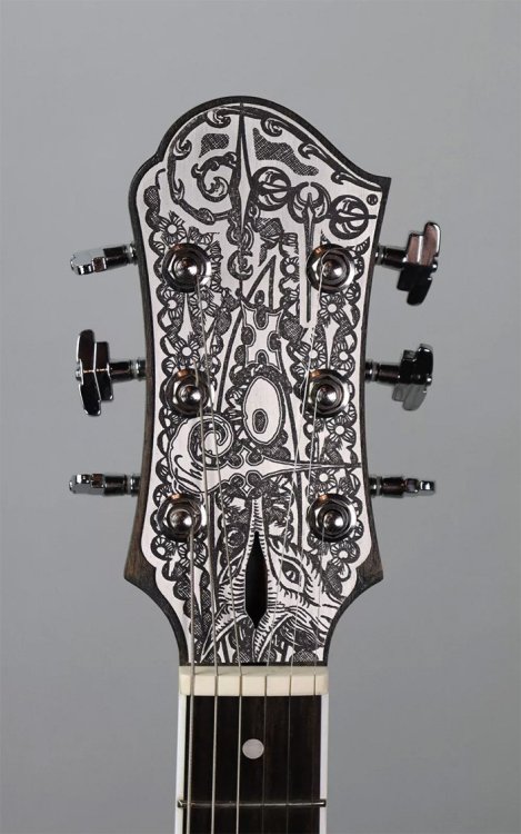 TeyeFoxHeadstock.thumb.jpg.14c9098f0161049940f1e14f35815414.jpg